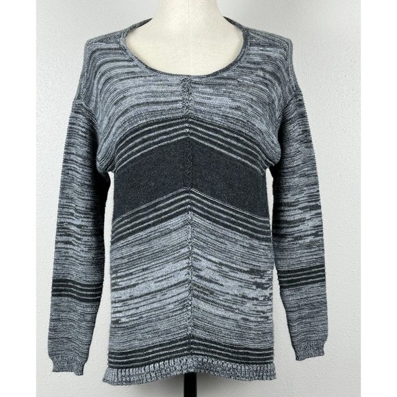 Maurices Womens Gray Chevron Stripe Long Sleeve Tunic Sweater Pullover Size L - Picture 1 of 16